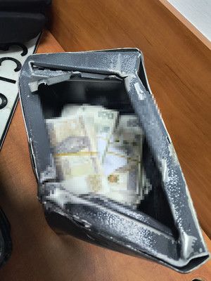 Szalony pościg w Warszawie. 24-latek wyrzucił sejf pełen pieniędzy