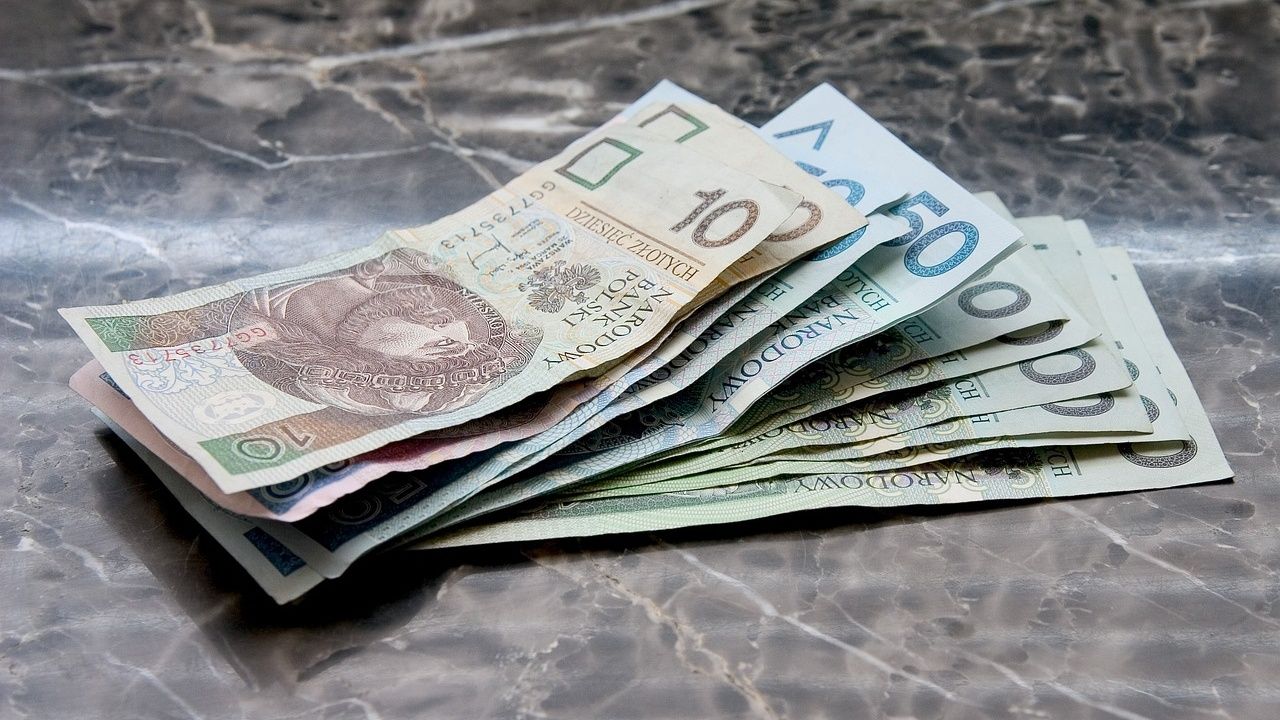 Kartki świąteczne z PRL-u warte majątek. Kolekcjonerzy płacą choćby 950 złotych