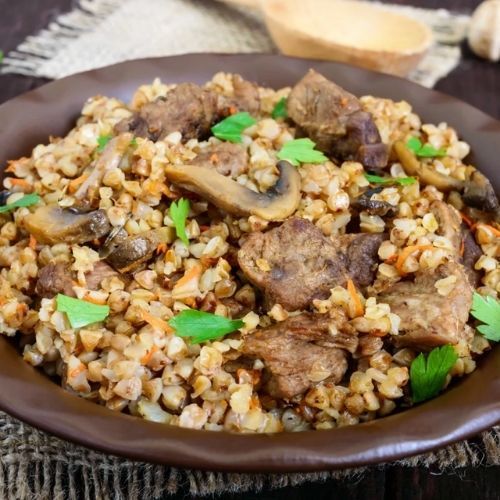 Jedz zamiast ziemniaków. Najlepszy dodatek obiadowy dla seniorów