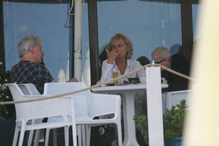 Przyłapaliśmy Katarzynę Żak. Naprawdę robiła to w restauracji