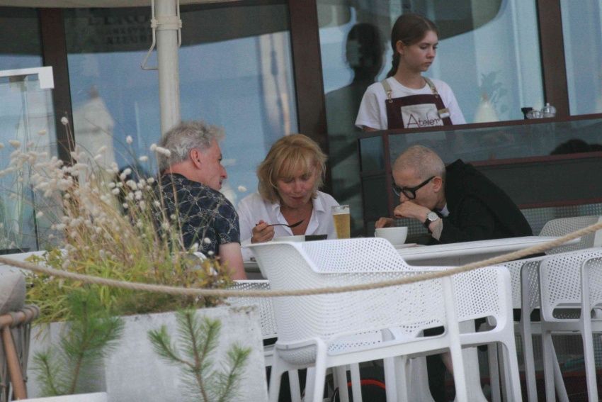 Przyłapaliśmy Katarzynę Żak. Naprawdę robiła to w restauracji