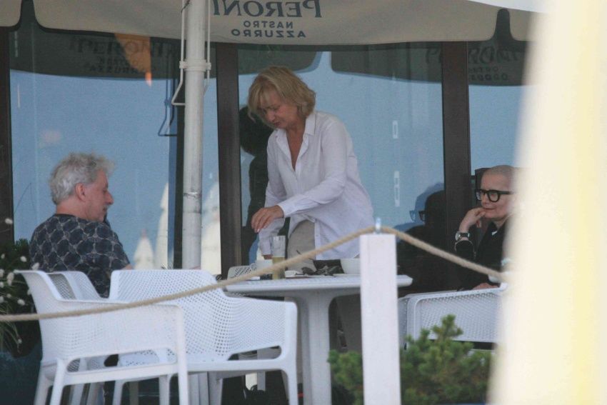 Przyłapaliśmy Katarzynę Żak. Naprawdę robiła to w restauracji