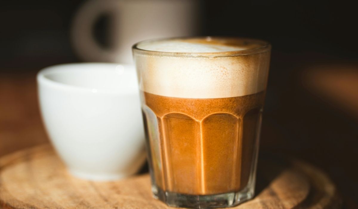 Zapomniany napój z PRL-u wraca do łask. Chroni serce i zapobiega zaparciom