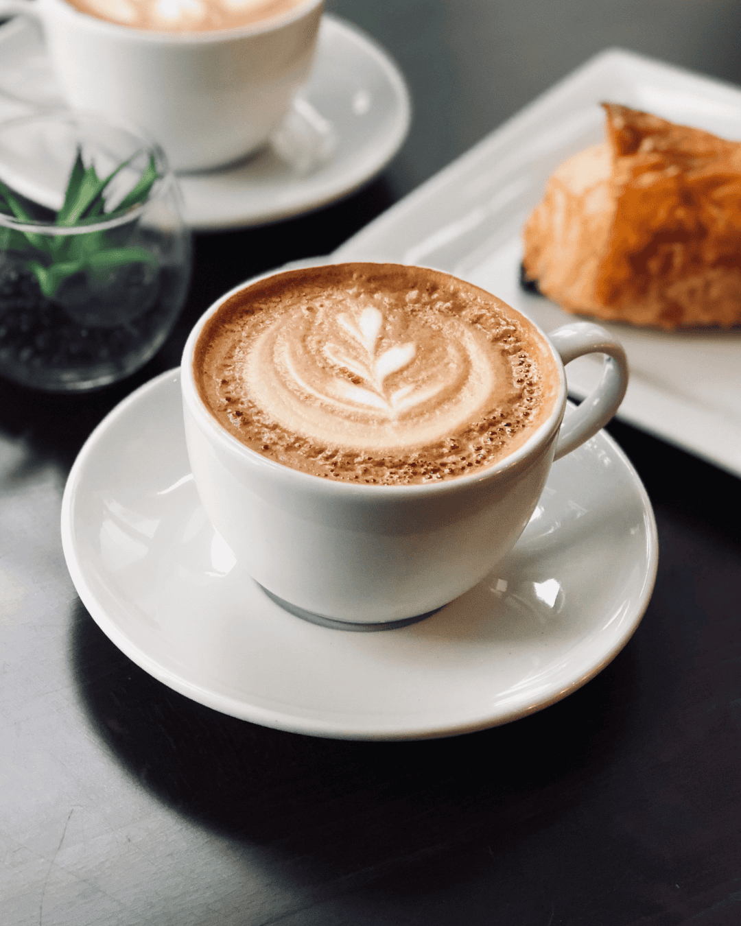 Polki i Polacy dodają go do kawy. Jest bardziej szkodliwy niż biały cukier