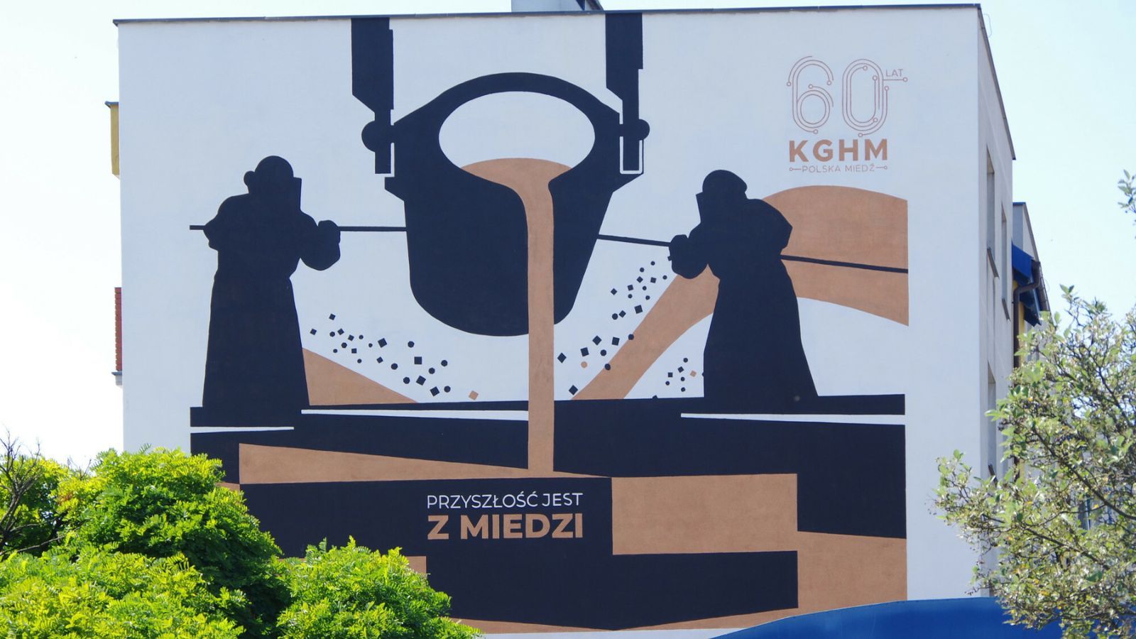 "Dobry kompromis". Polski gigant ogłasza podwyżki, ale na tym nie koniec. Tyle wyniosą pensje