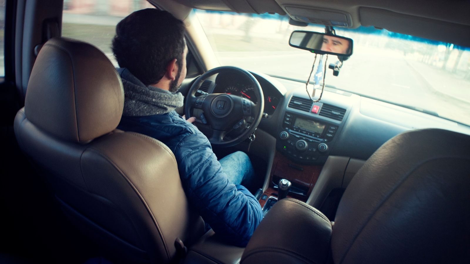 Spadł śnieg i już sypią się kary. Nie trzeba dużo, by popełnić kosztowny błąd