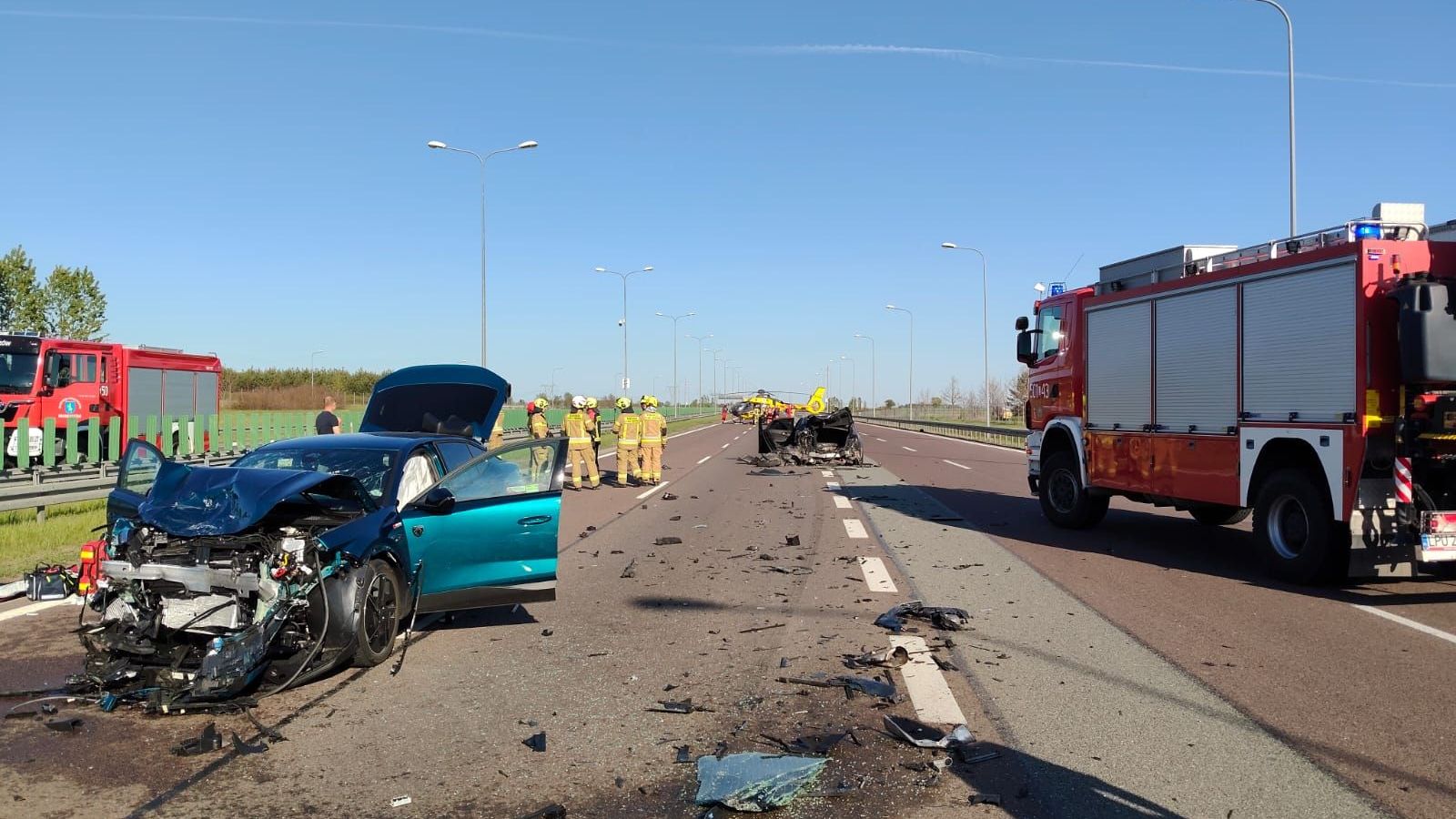 Wypadek na trasie S12/S17. Na miejscu lądował śmigłowiec LPR, występują utrudnienia w ruchu