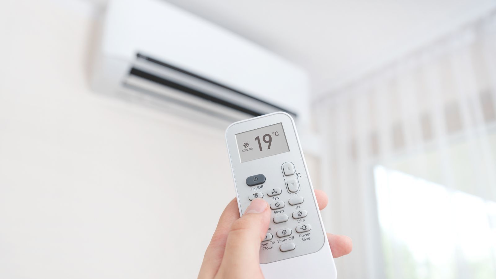Klimatyzacja zamiast kaloryferów przy -20°C. Taki rachunek dostał za 80-metrowe mieszkanie