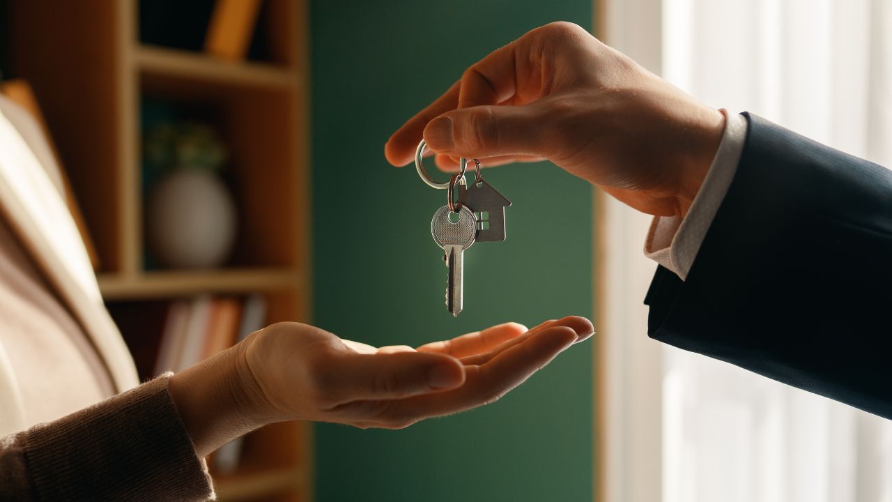 Wyższy podatek dla właścicieli domów i mieszkań. Nowe ustalenia z Sejmu, dokument już w grudniu