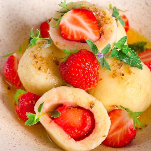  Biorę truskawki i robię najlepsze knedle. Idealne na piątkowy obiad