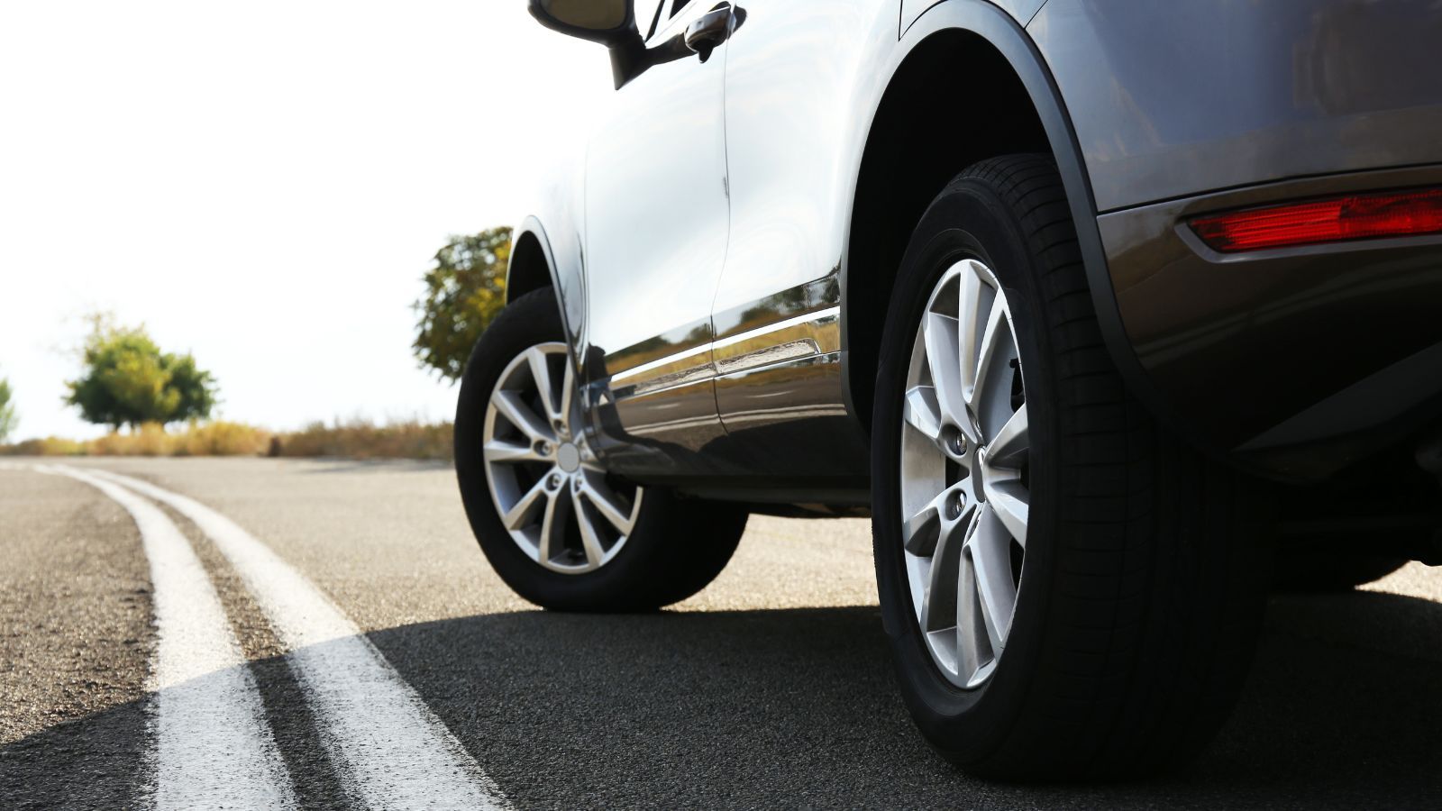 Od 1 stycznia 2026 r. wyższe kary dla kierowców. Nawet 1920 zł za jeden dzień spóźnienia