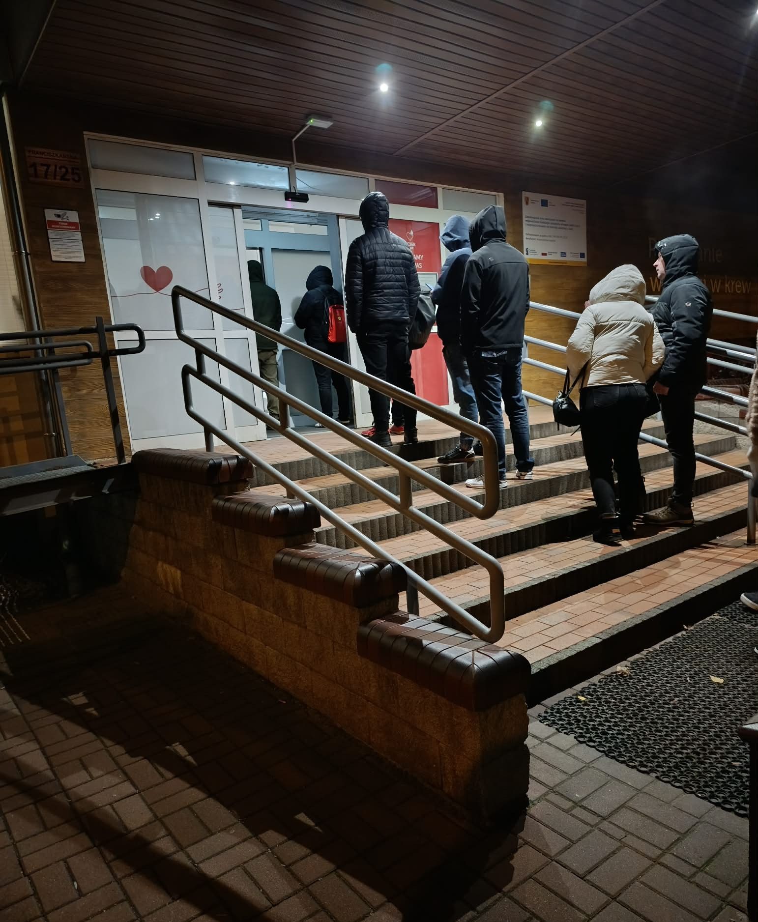 Kolejka do oddania krwi w Łodzi. W sieci poruszenie