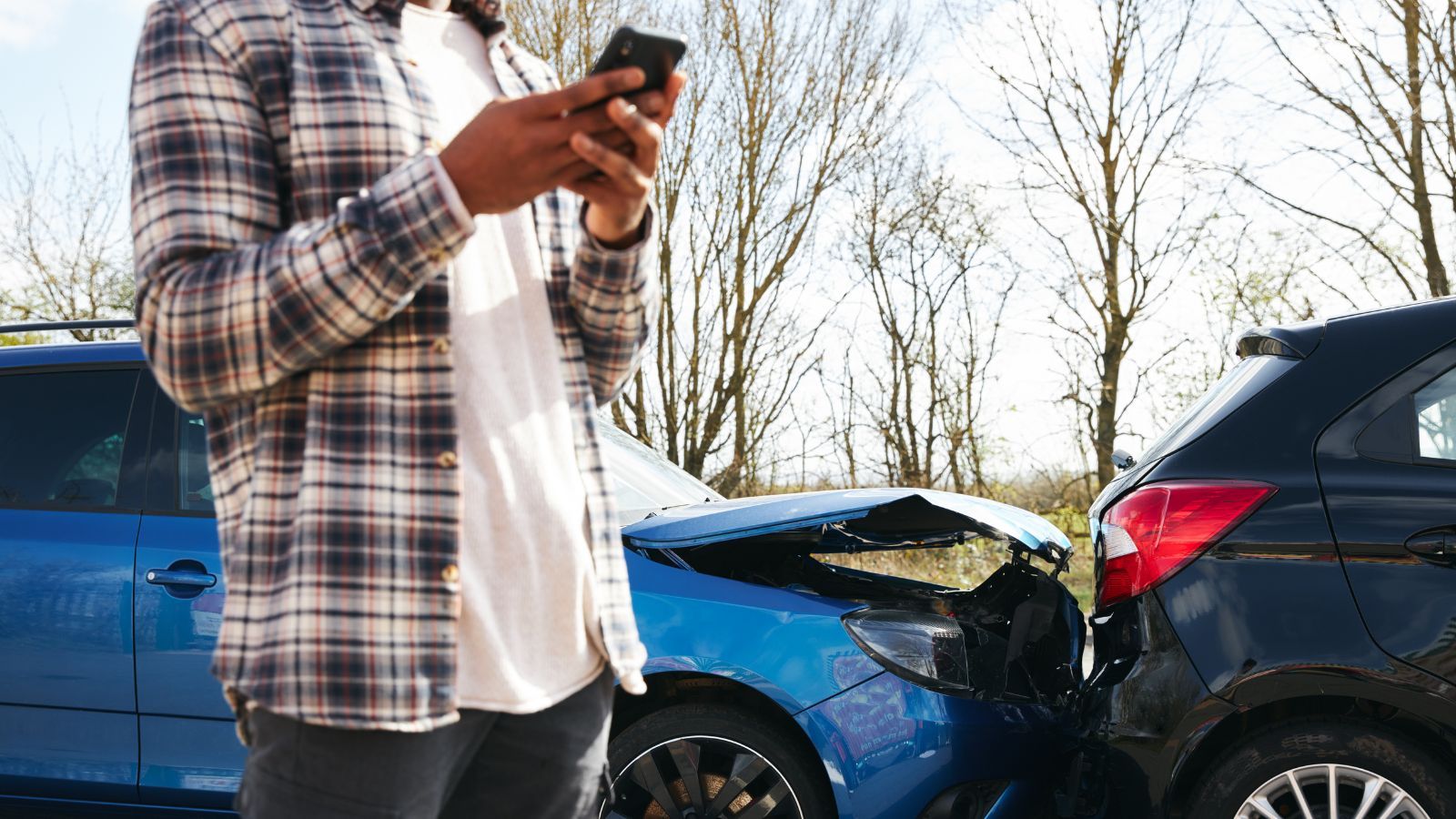 Sprawca szkody uciekł z miejsca zdarzenia? Koniecznie o tym pamiętaj, by dostać odszkodowanie