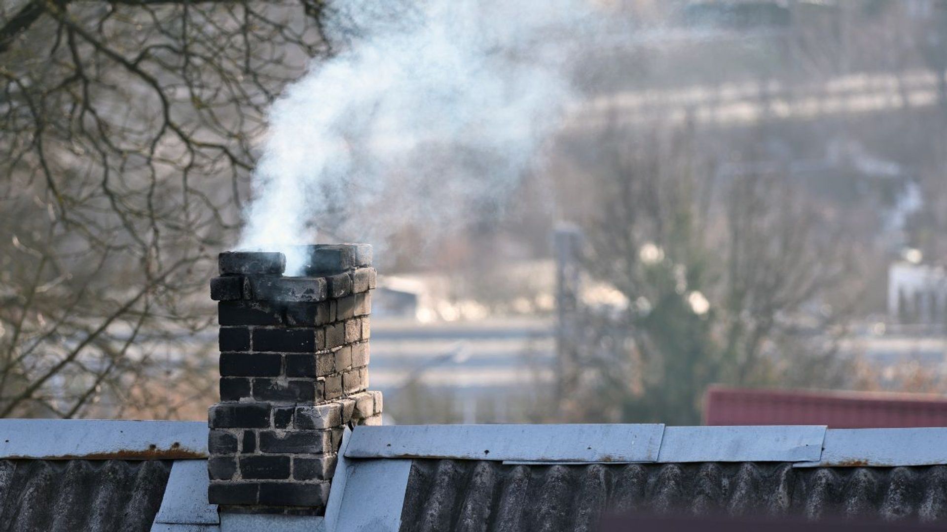 Przykra niespodzianka dla korzystających z centralnego ogrzewania i kominków. Wysoka grzywna