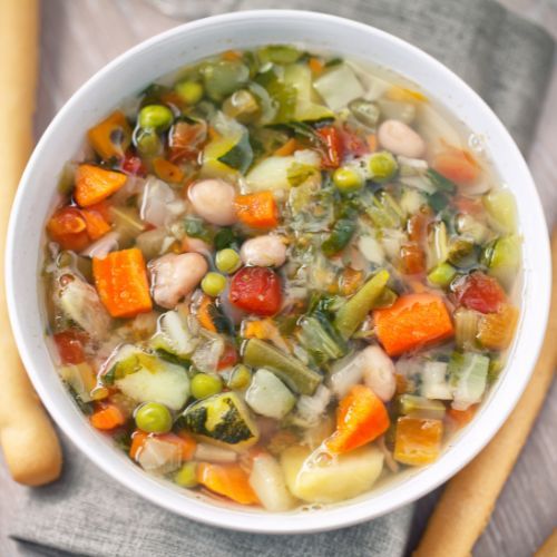 Ujawnili, co kardynałowie będą jeść podczas konklawe. Trudno o zaskoczenie