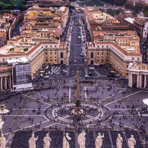 Ujawnili, co kardynałowie będą jeść podczas konklawe. Trudno o zaskoczenie