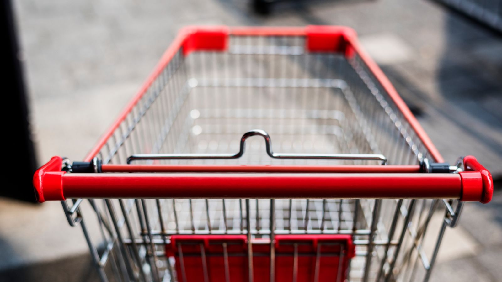 Wcale nie Lidl ani Biedronka. To ta sieć jest w Polsce najtańsza, klienci muszą wiedzieć