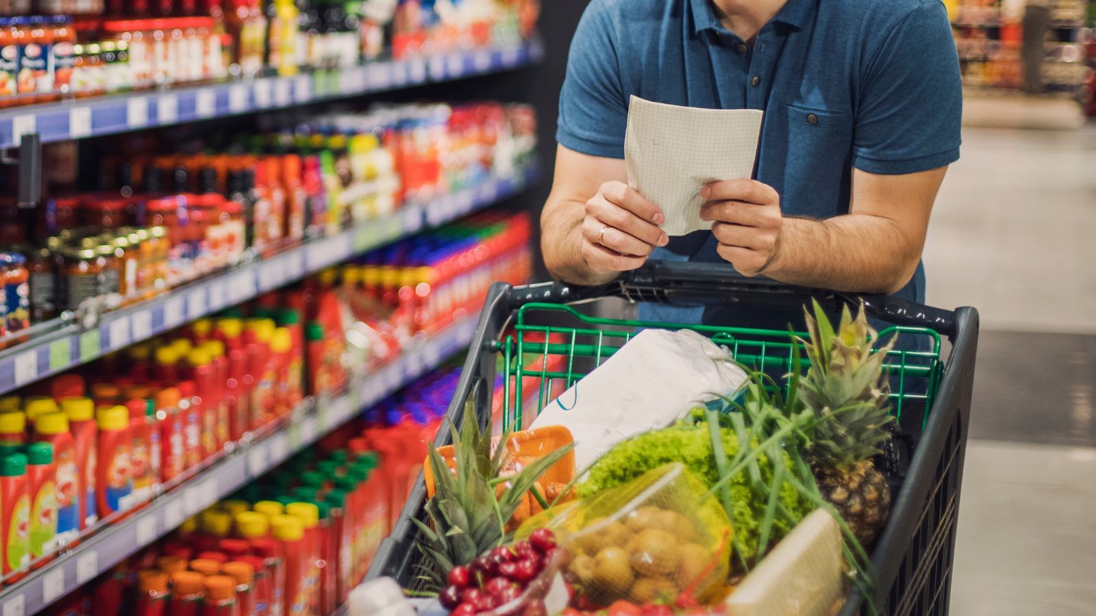 Oto najdroższa sieć sklepów w Polsce. Te same zakupy, a nawet 138,59 zł różnicy na koszyku
