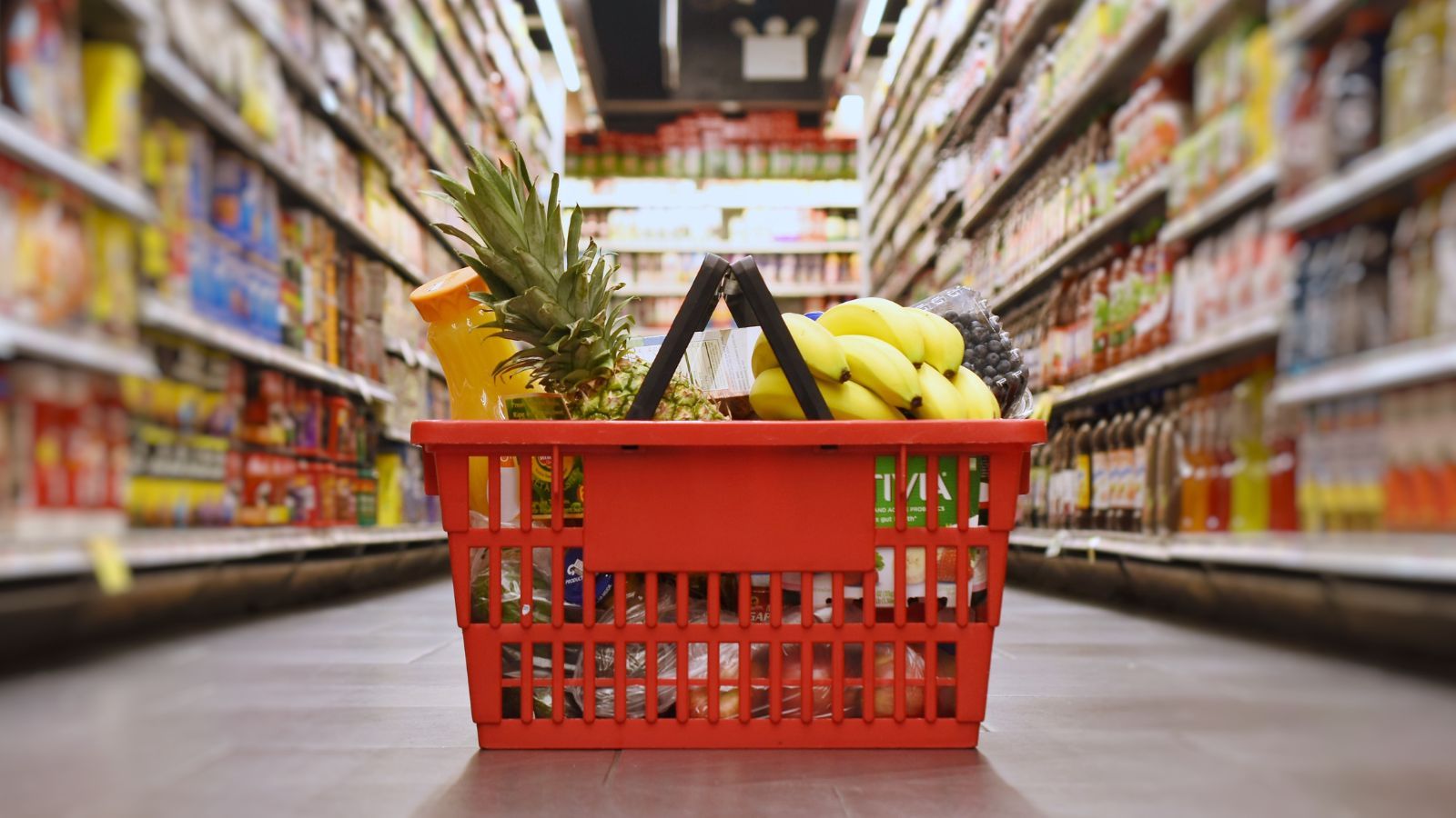 IJHARS skontrolował żywność w polskich sklepach. Wyniki są niepokojące. Nałożono ogromne kary finansowe