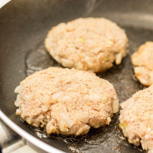 Biorę tanie i zdrowe mięso i robię z niego najlepsze kotlety. Rodzina ciągle prosi o dokładki