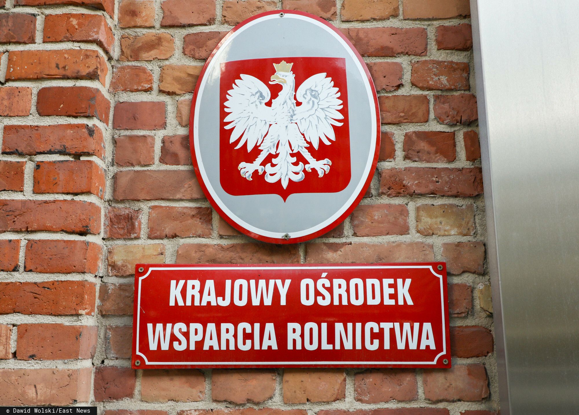 Kazali mu zapłacić 10 tys. złotych więcej za ziemię. Rolnik pozwał KOWR, ten wyrok to dopiero początek