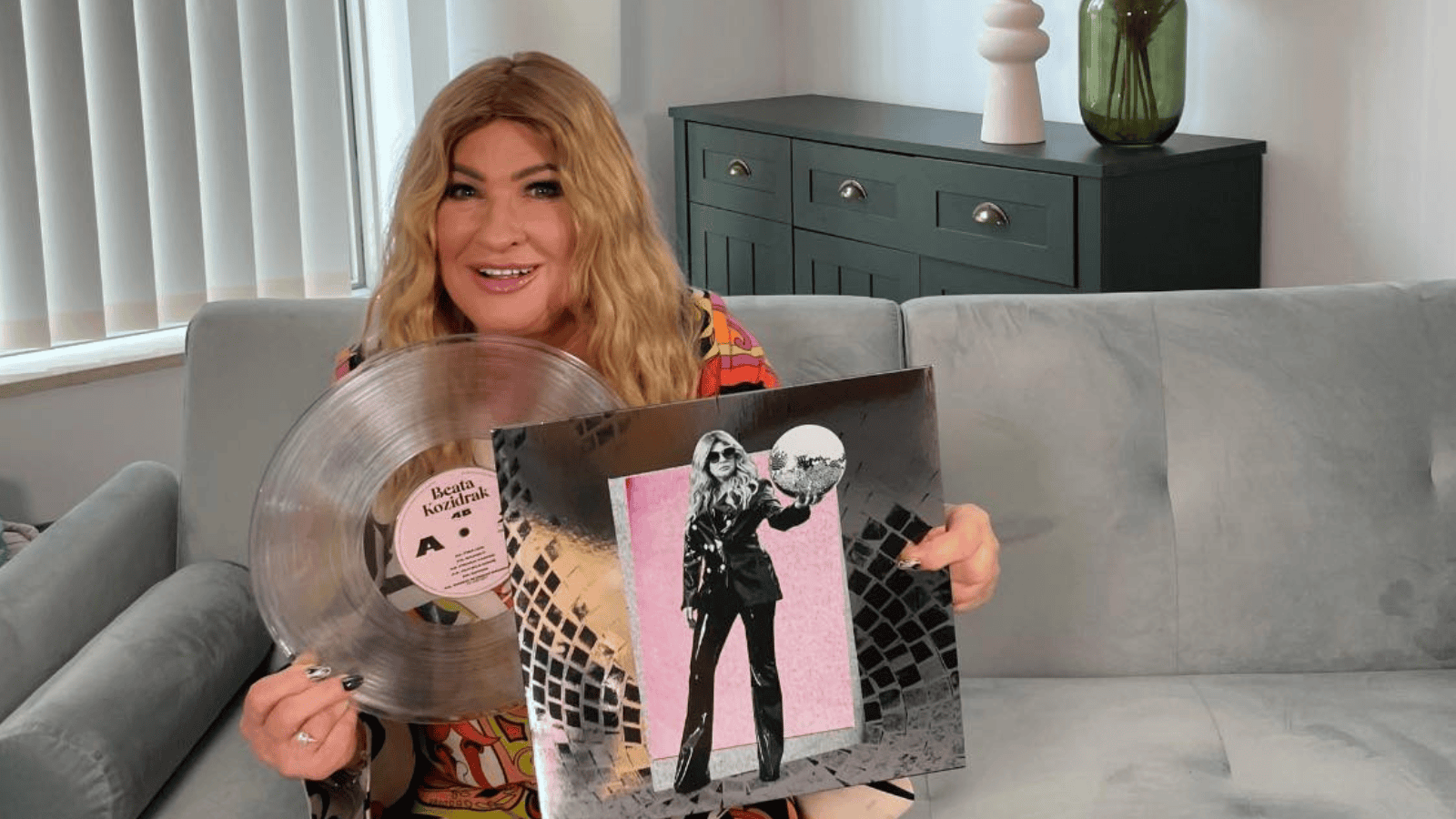 Złoto, aż leje się ze ścian. W takich warunkach mieszka teraz Beata Kozidrak