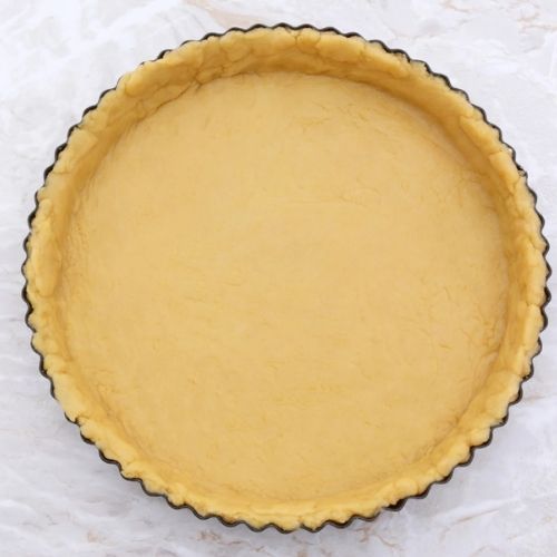 Kruche ciasto robię według zasady 1:3. Jest idealne do szarlotki 