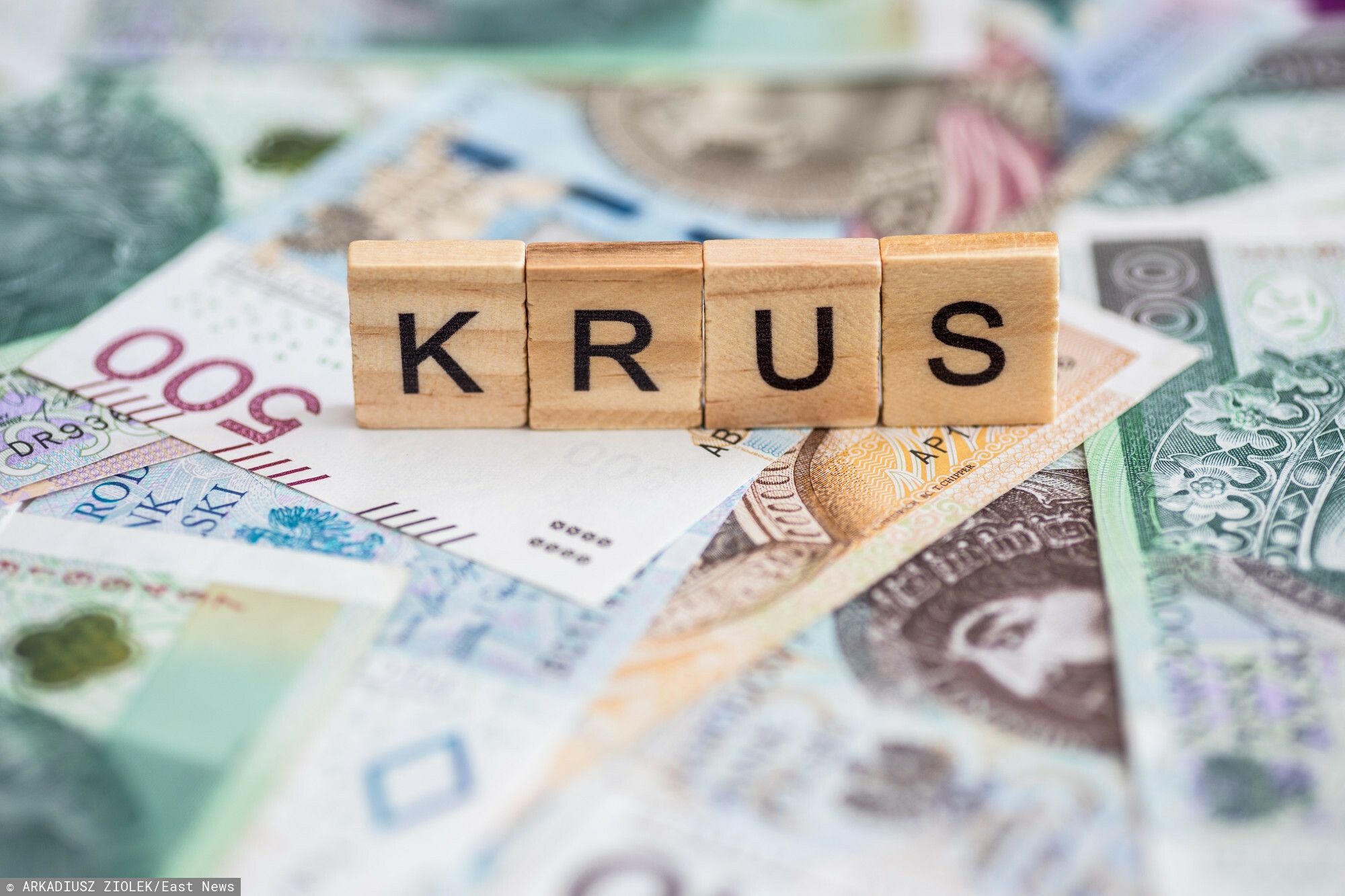 273 zł miesięcznie do emerytury z KRUS. Dodatkowe świadczenie dla dwóch grup seniorów