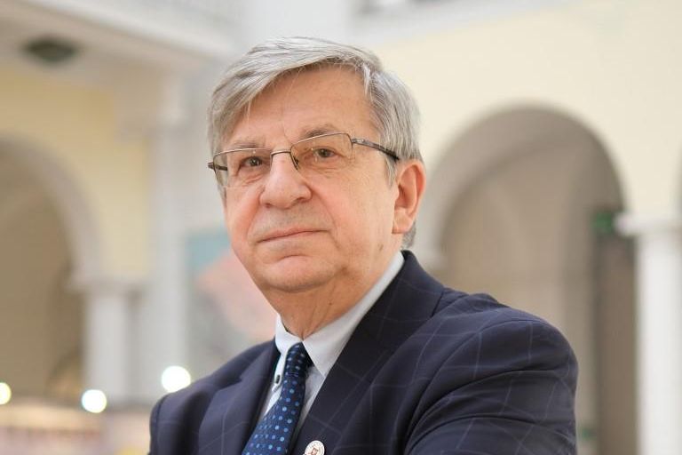 krzysztof_szamalek_small.jpg