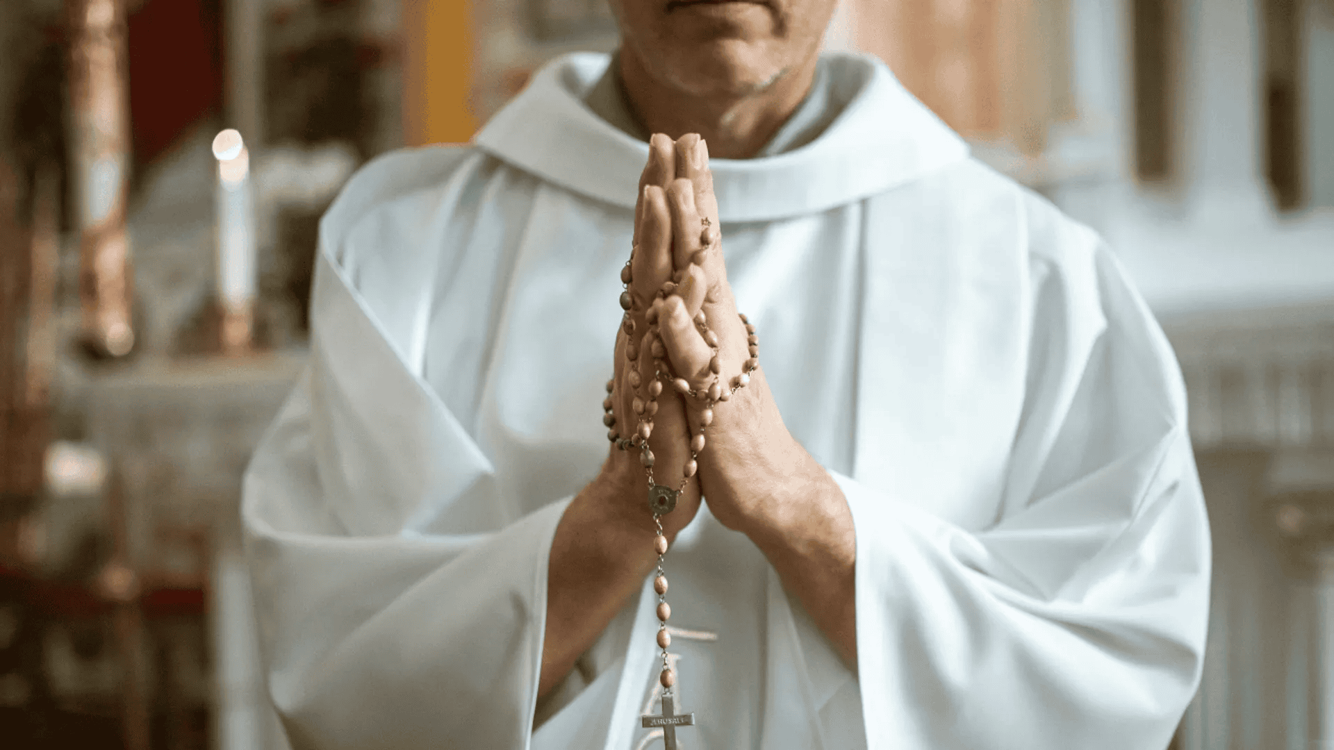 Emerytura księży w Polsce. Tyle naprawdę dostają duchowni po zakończeniu posługi