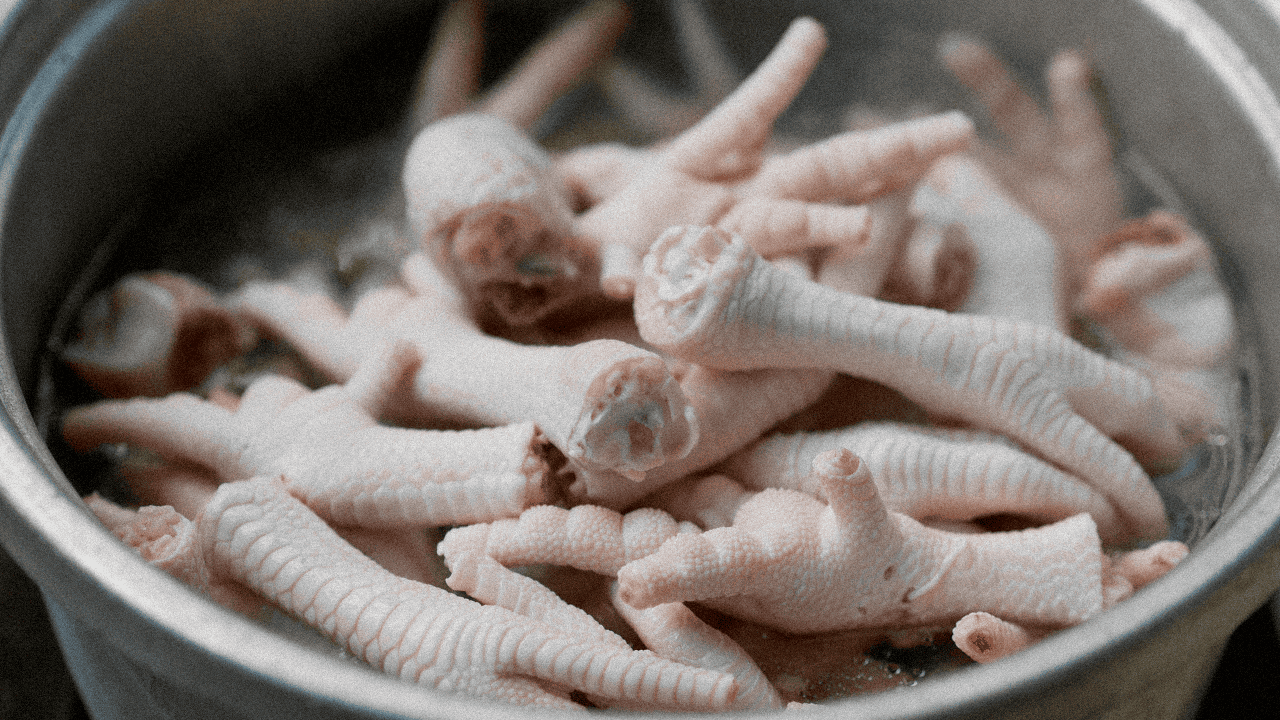 Kup za 2 zł i dodaj do rosołu. Tak robiono to w PRL-u, smak nie do pobicia