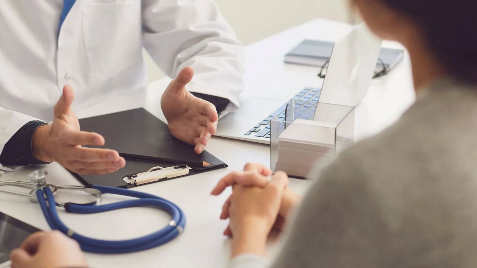 Częste L4 może skończyć się utratą pracy. Pracodawca ma prawo wypowiedzieć umowę