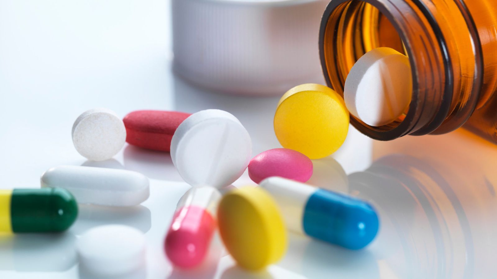 GIF bije na alarm. Sprawdź swoją apteczkę, popularna witamina pilnie wycofana z obrotu