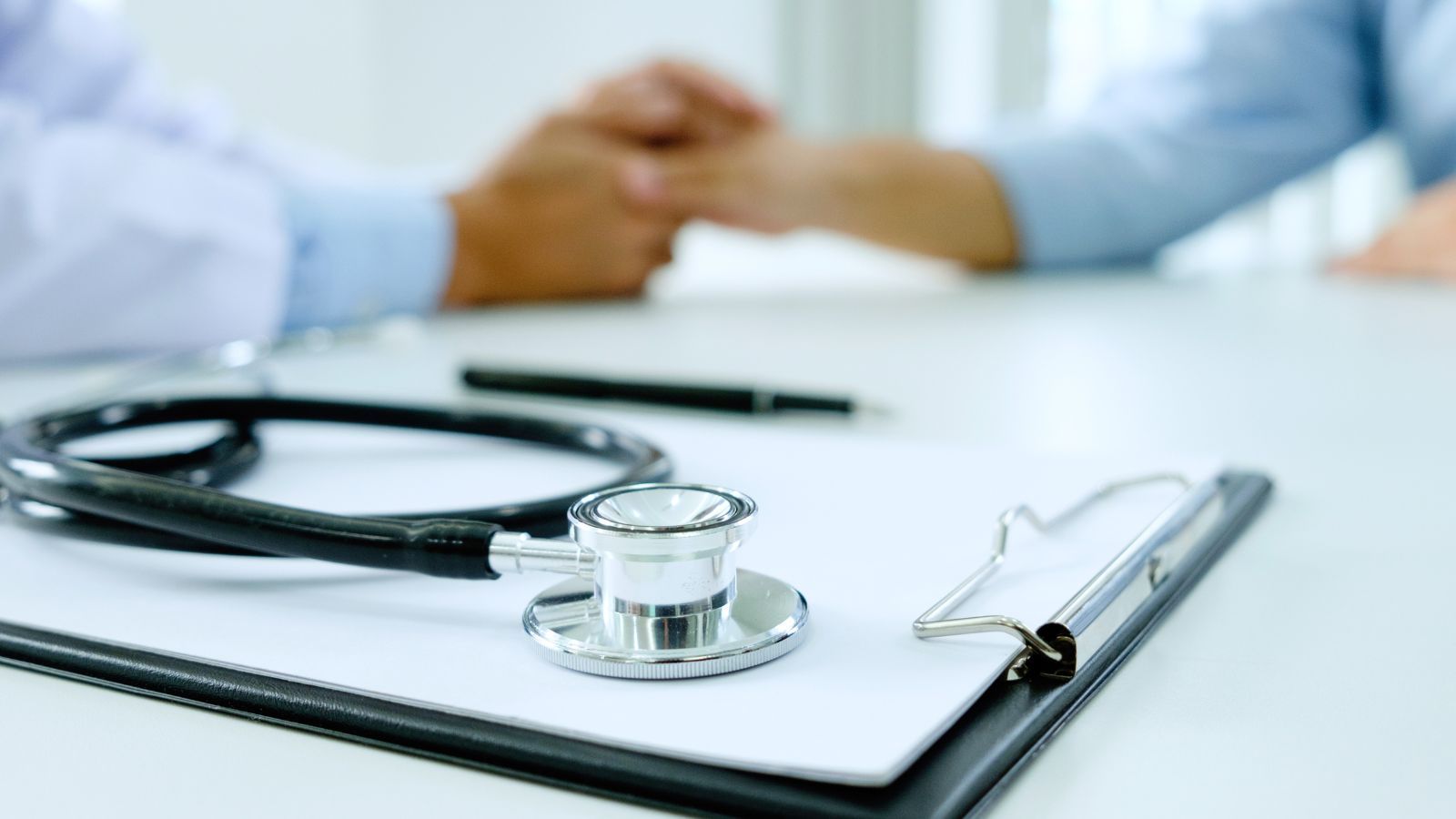 Tyle zarabiają lekarze na SOR, ta kwota to nie żart. Gigantyczne stawki, a chętnych do pracy brak