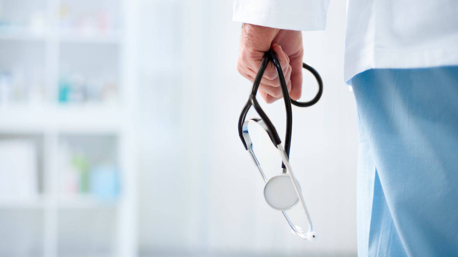 Zarobił 6 mln w ciągu dwóch lat. Lekarz tłumaczy, skąd wzięły się rekordowe wpływy na konto