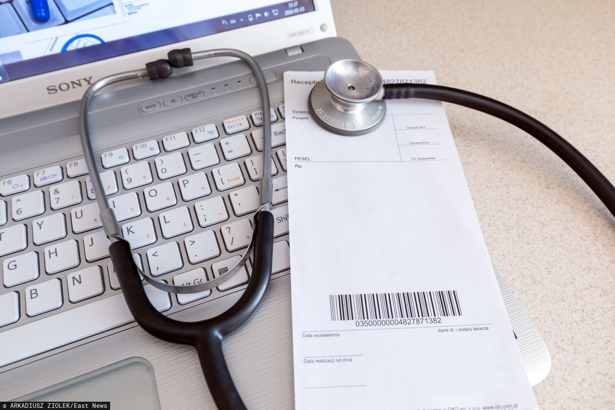 Czy na L4 można wychodzić z domu? Ministerstwo rozwiewa wątpliwości, wiele osób nie wie, co mówi prawo