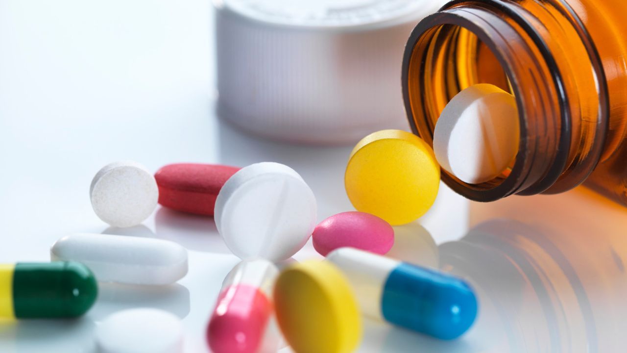 1 listopada leki znikają z listy refundacyjnej. Pacjenci muszą o tym wiedzieć, to ważne substancje