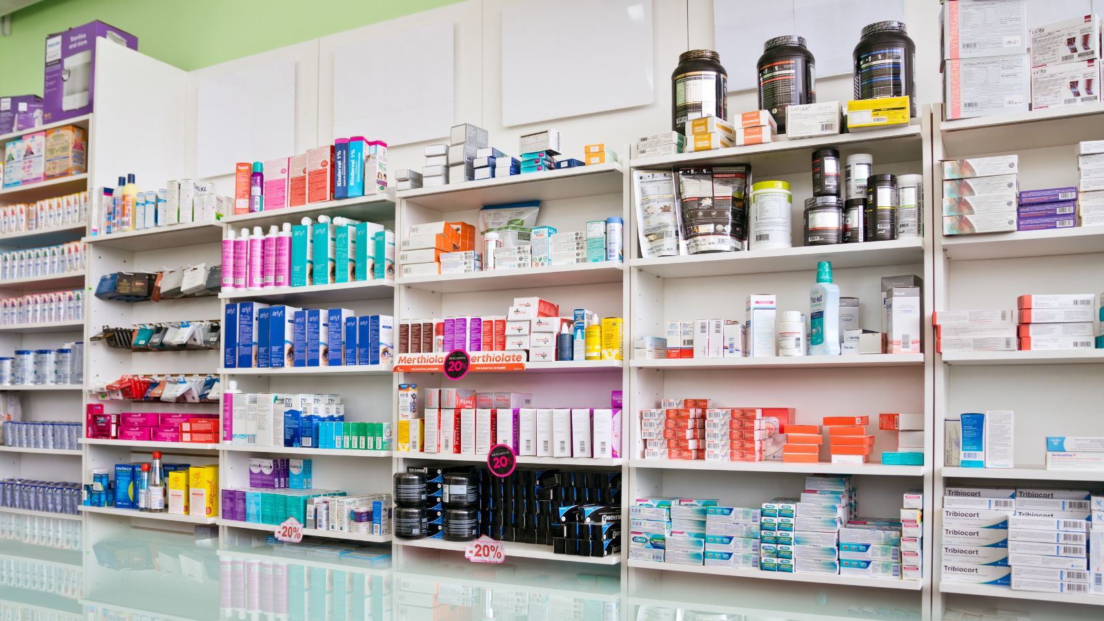 Pilny komunikat GIF. Popularny lek przeciwbólowy wycofany, aż 18 serii z wadą jakościową