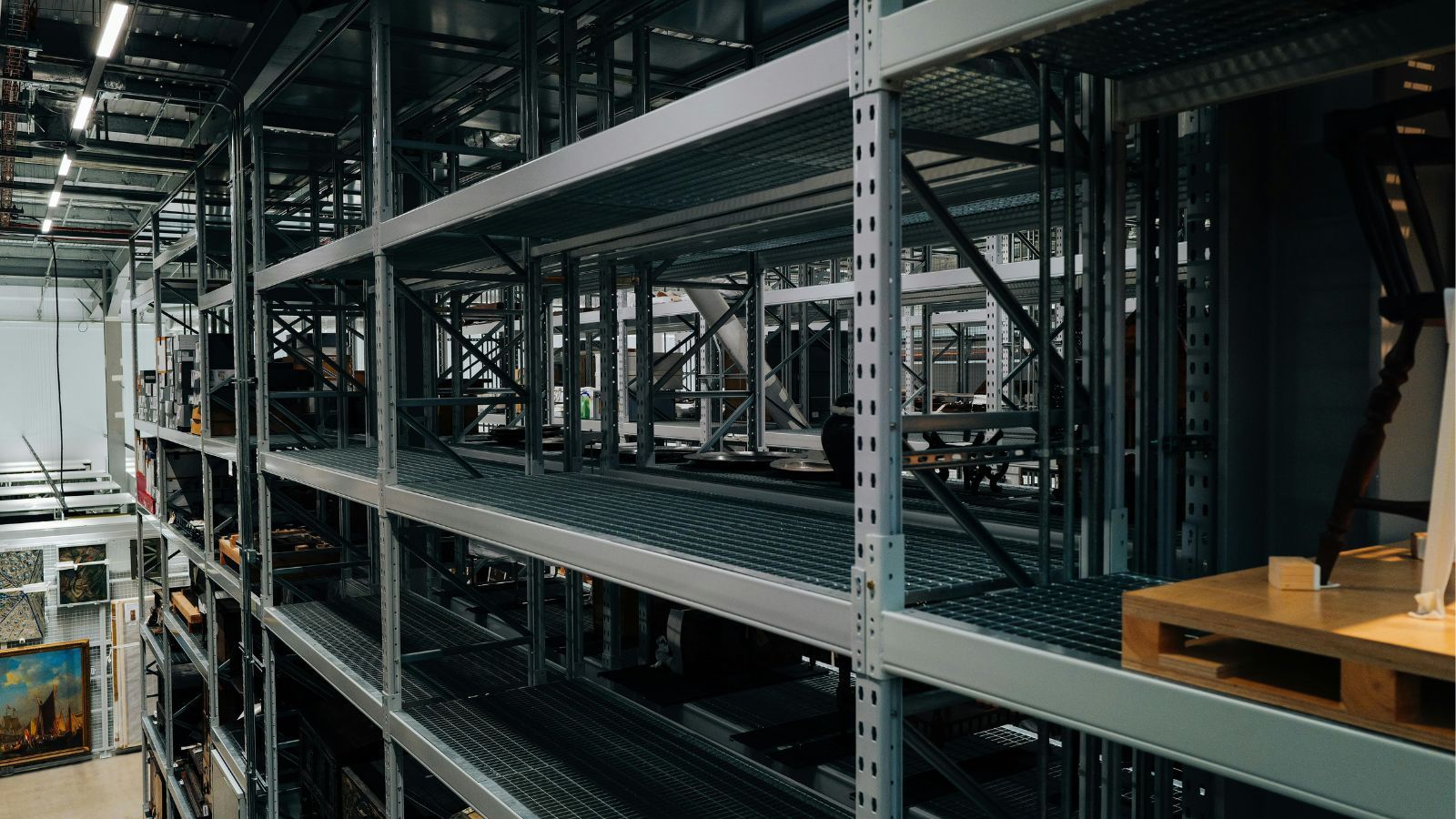 Meblowy gigant stawia na Polskę, wielkie centrum dystrybucji już otwarte. To 200 nowych miejsc pracy