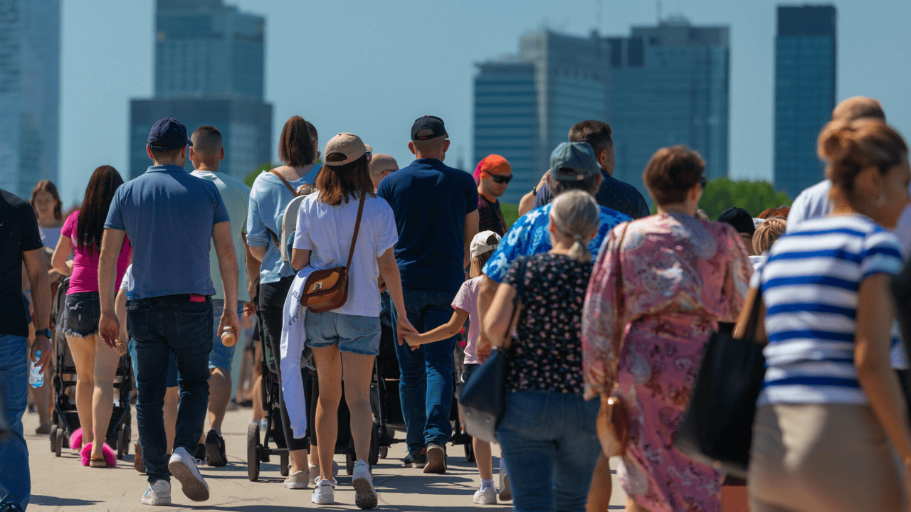 Ilu Polaków straciło pracę w ubiegłym miesiącu? Najnowsze dane o bezrobociu