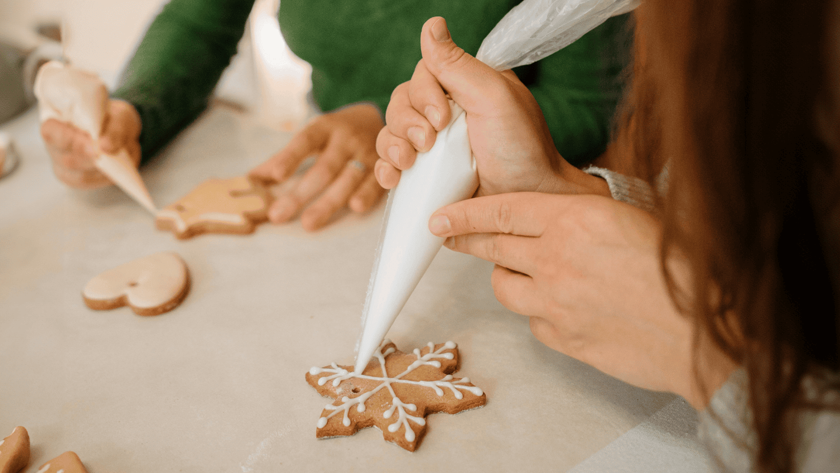 Zapomnij o gotowych lukrach. Ten domowy jest lepszy. Zrobisz go w kilka chwil