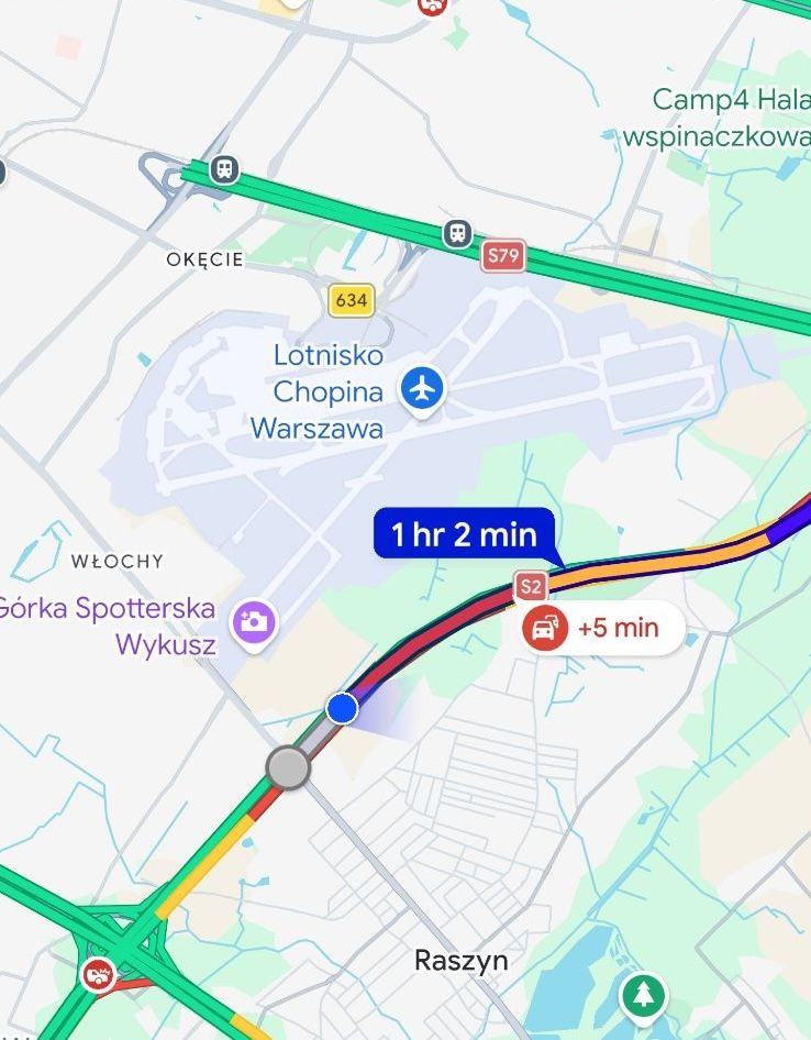 Poważne utrudnienia w Warszawie. Kierowcy utknęli w gigantycznych korkach przy Lotnisku Chopina