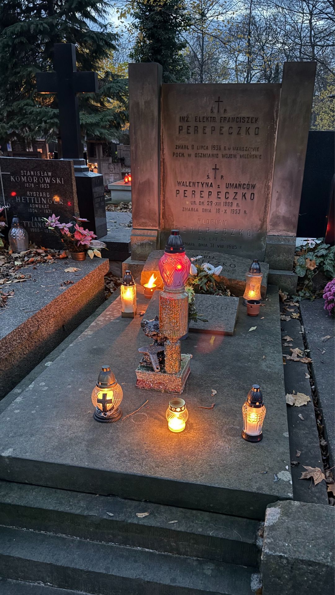 Niebywałe, jak dziś wygląda grób Marka Perepeczki. Prochów aktora już w nim nie ma