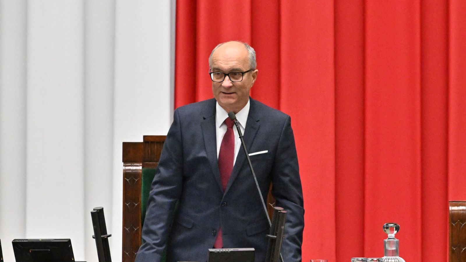 Polacy ocenili, czy Czarzasty będzie lepszym marszałkiem od Hołowni. Wynik sondażu mówi wszystko