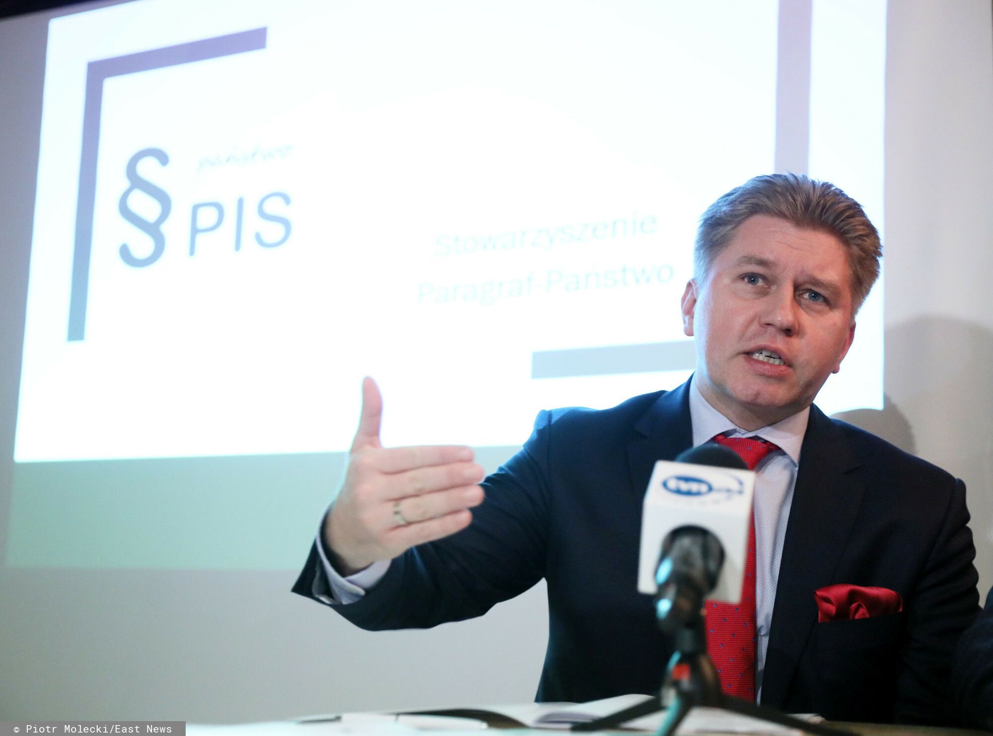 „Rzeźnik, który został świętą krową”. Prof. Marcin Matczak o Ziobrze, Pegasusie i prezydencie Nawrockim