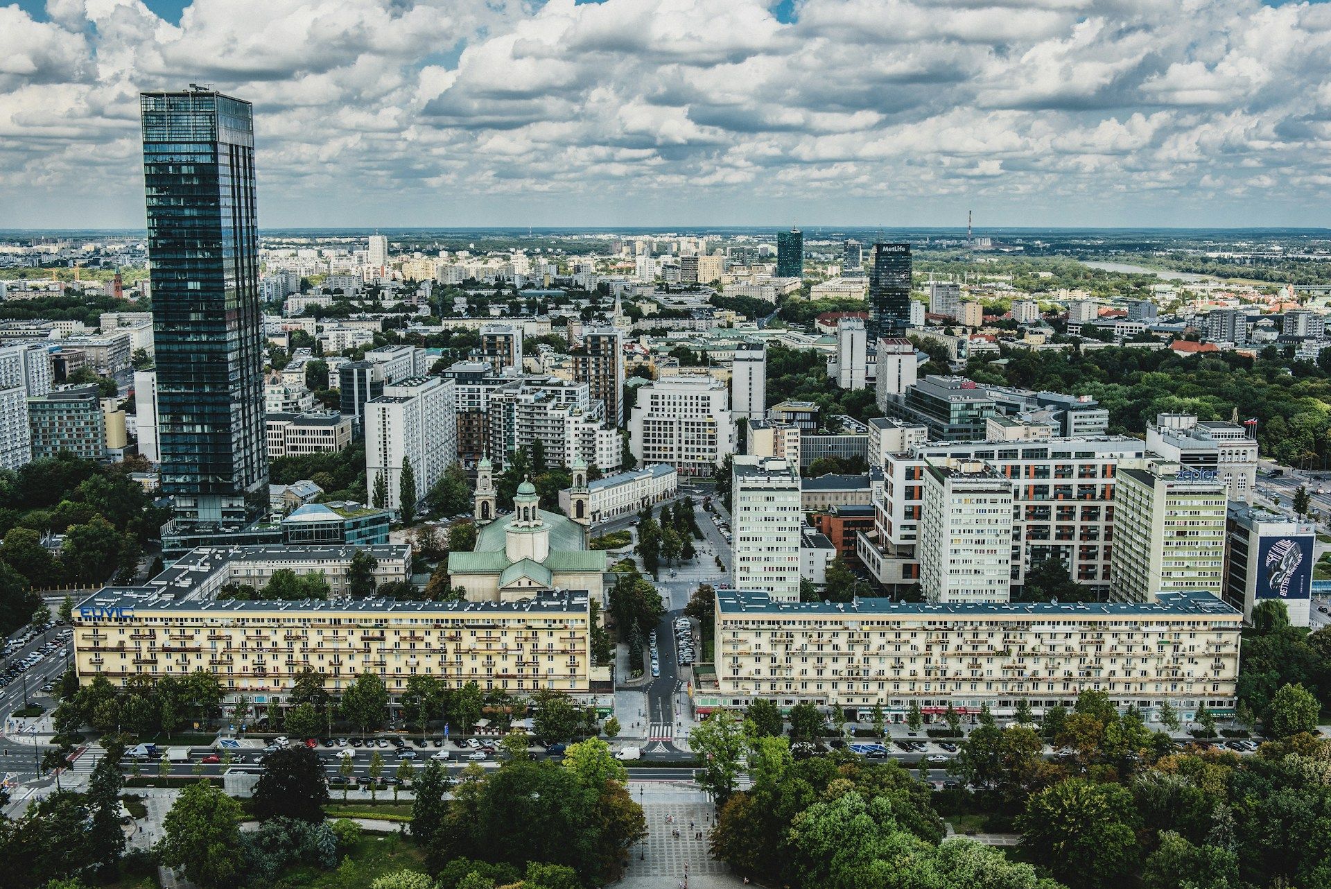michal-mrozek-lEm7g3tAUiA-unsplash.jpg