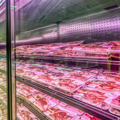 Zdradzili kto dostarcza mięso do Lidla. 9/10 Polaków nie miało świadomości