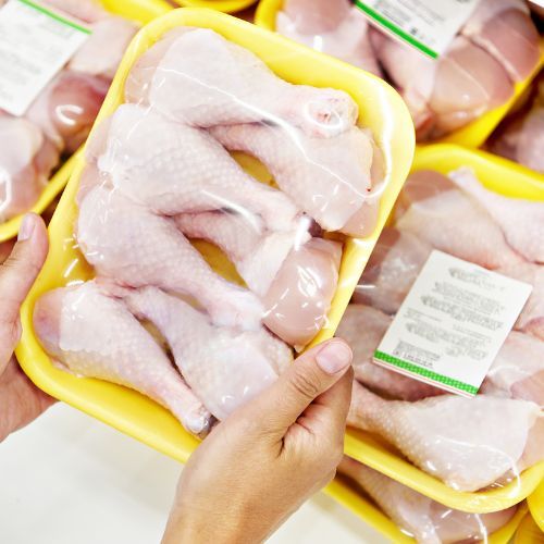 Zdradzili kto dostarcza mięso do Lidla. 9/10 Polaków nie miało świadomości