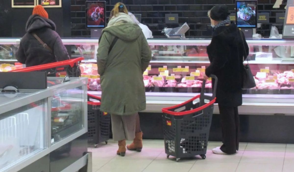 Polacy uwielbiają, a to najgorsze mięso. Niszczy wątrobę i serce