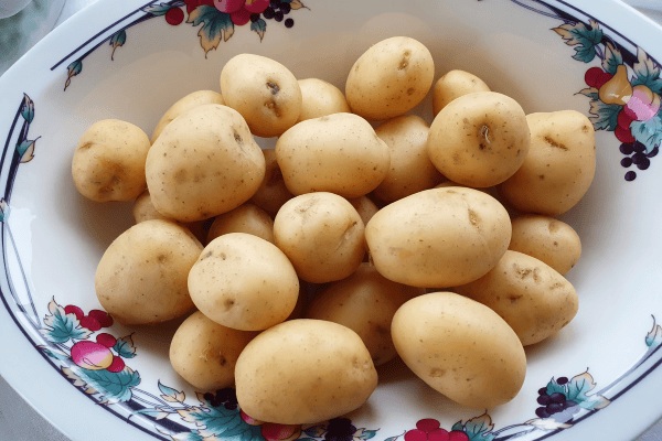 młode ziemniaki.png